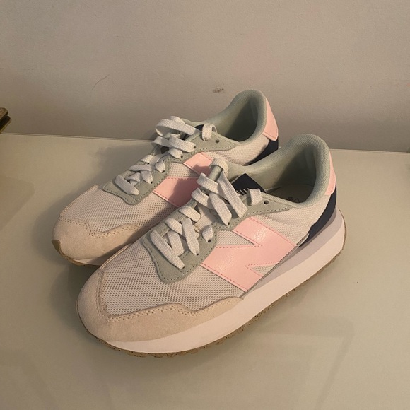 New Balance Women's Sneakers - Pink, White, and Gray - Picture 1 of 4